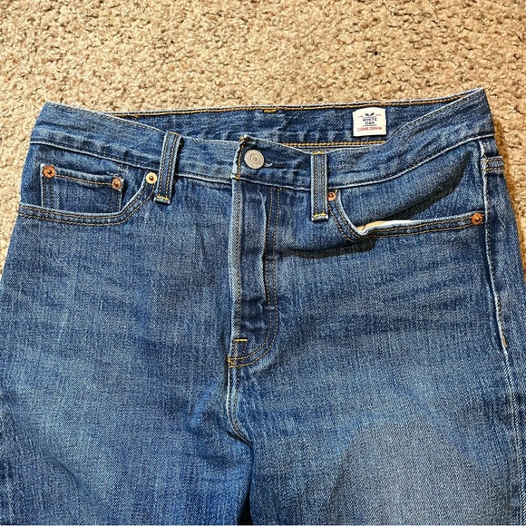 Levis Wedgie Fit Ankle Jean White Oak Cone Denim Raw Hem High Rise Button Fly 29 - Picture 4 of 11